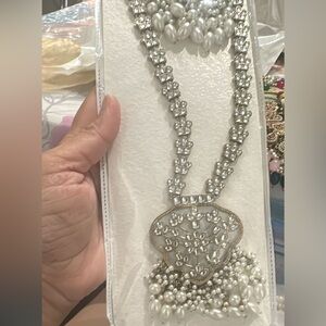 Elegant Silver and Pearl Necklace